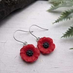 Red Poppy Flower Earrings / Floral Jewelry